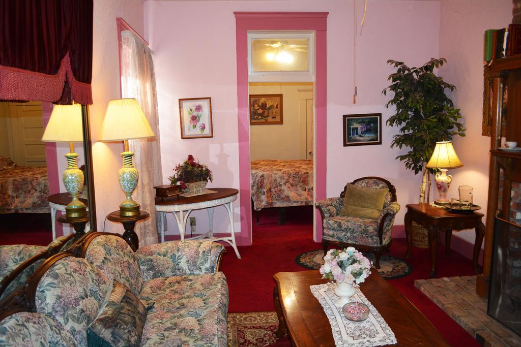 Bisbee Grand Hotel Pokoj fotografie
